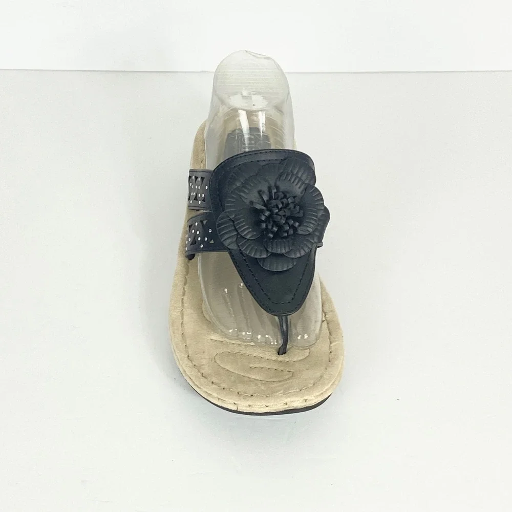 Cliffs by White Mountain Cynthia Black Floral‎ Rhinestone Wedge Sandals 11M